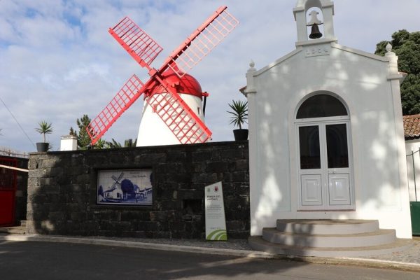 miradouro-merendario-do-pico-vermelho