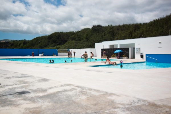 piscina-municipal-da-caldeira - exploreterceira.com