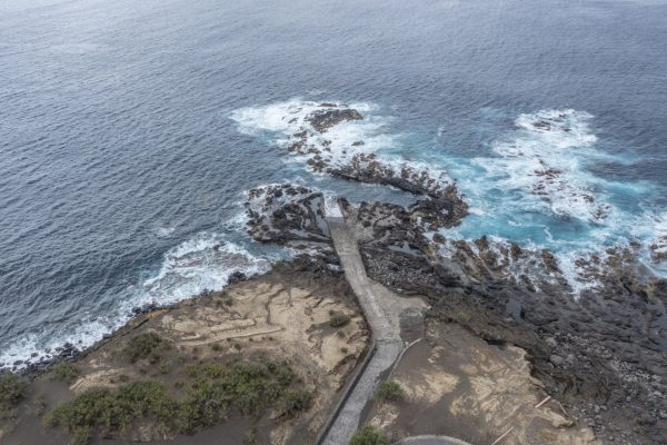 piscina-natural-do-porto-do-comprido -