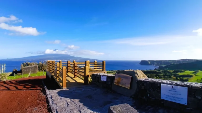 Miradouro do Pináculo no Faial